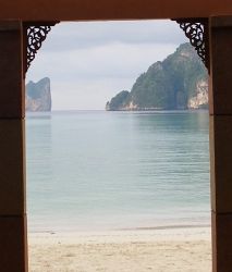A door to heaven by Gordana Zdjelar 